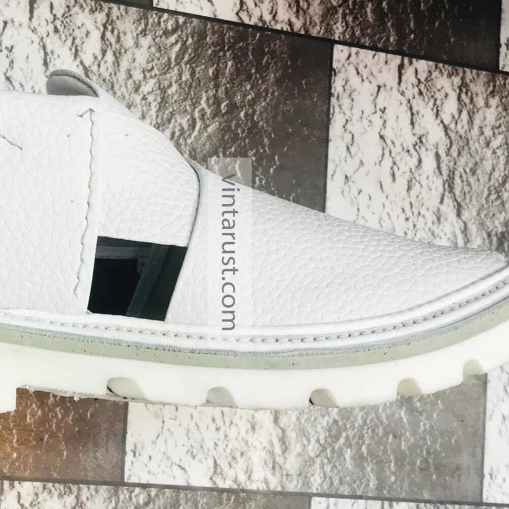 Premium White Peshawari Chappal, Handmade Pure Leather Kaptaan Chappal - Picture 5 of 6